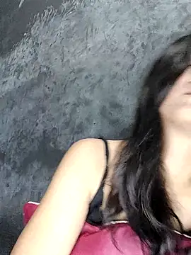 Snapshot of Rayya_4yy chatting on July 9, 4:11 pm Rayya 4yy online show from July 9, 4:11 pm