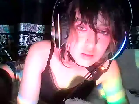 Snapshot of kittenpasive30 chatting on June 22, 3:36 am kittenpasive30 online show from June 22, 3:36 am