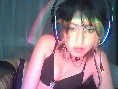 Snapshot of kittenpasive30 chatting on July 15, 4:51 am kittenpasive30 online show from July 15, 4:51 am
