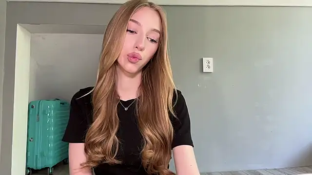 Snapshot of TraceyHowey chatting on June 24, 9:41 am TraceyHowey online show from June 24, 9:41 am