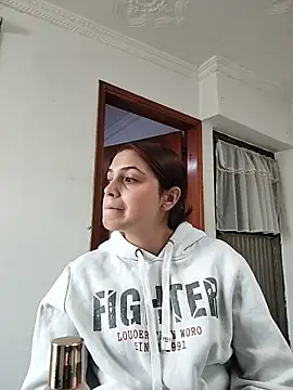 Snapshot of ScarletCherry7 chatting on June 16, 1:36 pm ScarletCherry7 online show from June 16, 1:36 pm