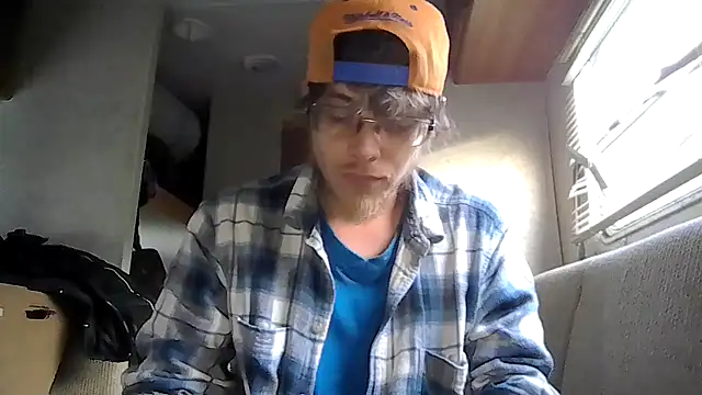 Snapshot of YUNG_N8iV_HUNG8210 chatting on June 17, 2:14 am YUNG N8iV HUNG8210 online show from June 17, 2:14 am