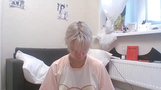Snapshot of DinaKolter chatting on July 30, 3:11 pm DinaKolter online show from July 30, 3:11 pm