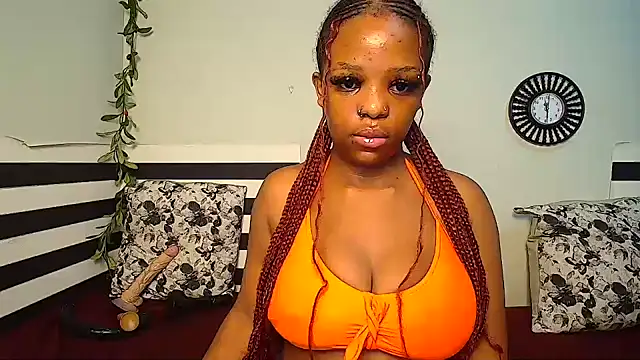 Snapshot of FreakyNubian chatting on July 14, 4:50 am FreakyNubian online show from July 14, 4:50 am