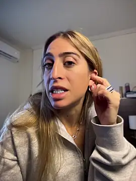 Snapshot of NicoleWilder chatting on July 2, 3:51 pm NicoleWilder online show from July 2, 3:51 pm