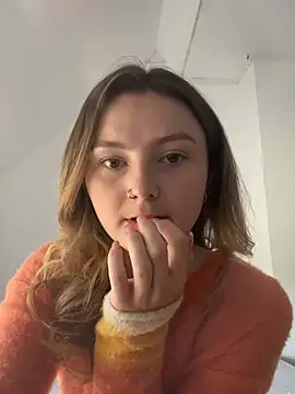 Snapshot of ChloeRaexox chatting on July 9, 4:33 pm ChloeRaexox online show from July 9, 4:33 pm