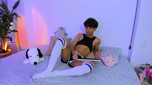 Samy Twink online show from June 23, 2:42 am