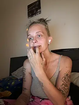 LillyWannaPlay online show from June 15, 8:22 pm