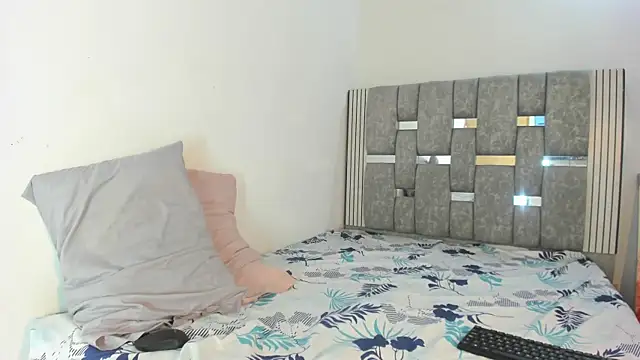 Snapshot of barbie__doll_09 chatting on July 29, 8:51 pm barbie doll 09 online show from July 29, 8:51 pm