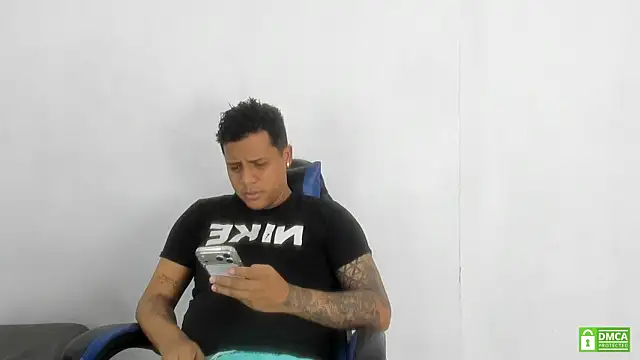 Snapshot of Alejandro_and_Deiby chatting on July 26, 6:15 pm Alejandro and Deiby online show from July 26, 6:15 pm