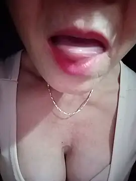 po sexy online show from June 15, 3:25 pm
