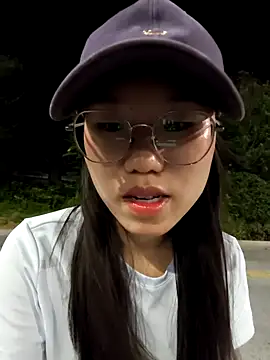 Snapshot of xiaomin666 chatting on July 23, 5:11 pm xiaomin666 online show from July 23, 5:11 pm