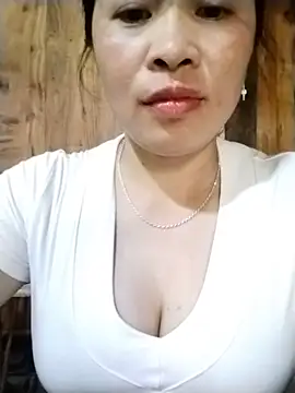 Snapshot of Lya_hott chatting on June 14, 5:31 am Lya hott online show from June 14, 5:31 am