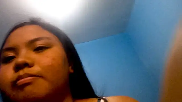 Snapshot of LavonnaBebout chatting on June 15, 7:10 am LavonnaBebout online show from June 15, 7:10 am