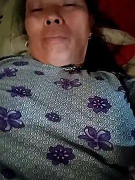 chihuhu1 online show from July 4, 5:57 am