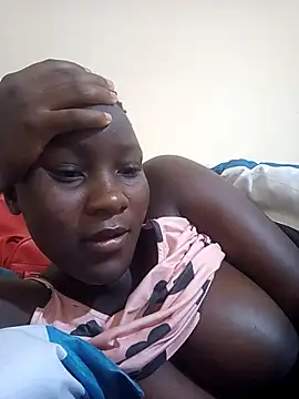 Snapshot of CUTE-LEYLAH chatting on July 16, 5:57 am CUTE-LEYLAH online show from July 16, 5:57 am