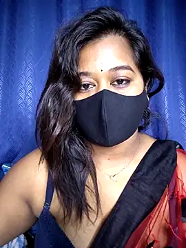 Snapshot of beauty_lisa- chatting on June 18, 9:14 am beauty lisa- online show from June 18, 9:14 am