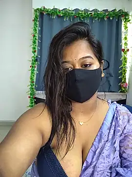 Snapshot of beauty_lisa- chatting on July 2, 7:58 am beauty lisa- online show from July 2, 7:58 am