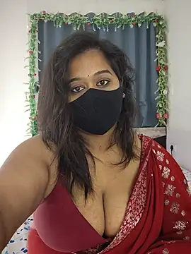 Snapshot of beauty_lisa- chatting on July 5, 12:34 pm beauty lisa- online show from July 5, 12:34 pm