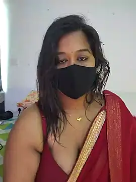 Snapshot of beauty_lisa- chatting on July 11, 8:28 am beauty lisa- online show from July 11, 8:28 am