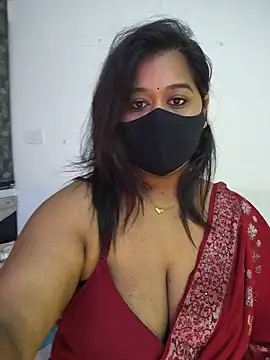 Snapshot of beauty_lisa- chatting on July 12, 1:35 pm beauty lisa- online show from July 12, 1:35 pm