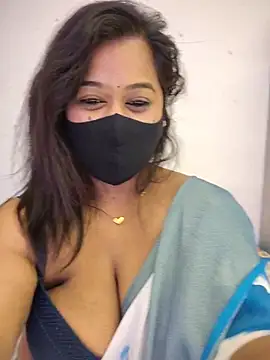 Snapshot of beauty_lisa- chatting on July 25, 2:47 pm beauty lisa- online show from July 25, 2:47 pm