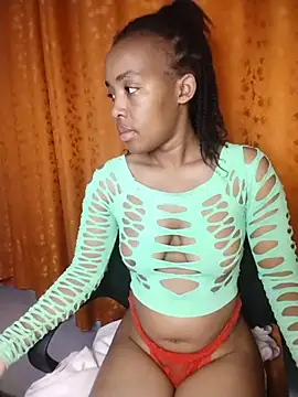 Snapshot of sexxy_ebony_red chatting on July 7, 12:24 am sexxy ebony red online show from July 7, 12:24 am