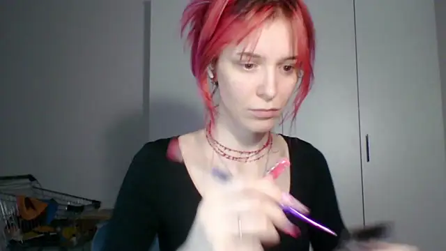 Snapshot of KayleneWesterberg chatting on June 18, 3:16 pm KayleneWesterberg online show from June 18, 3:16 pm