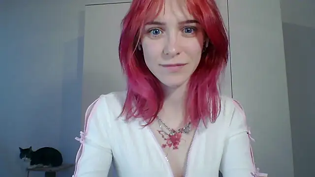 Snapshot of KayleneWesterberg chatting on June 19, 3:05 pm KayleneWesterberg online show from June 19, 3:05 pm