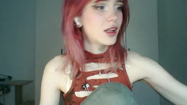 Snapshot of KayleneWesterberg chatting on July 12, 3:03 pm KayleneWesterberg online show from July 12, 3:03 pm