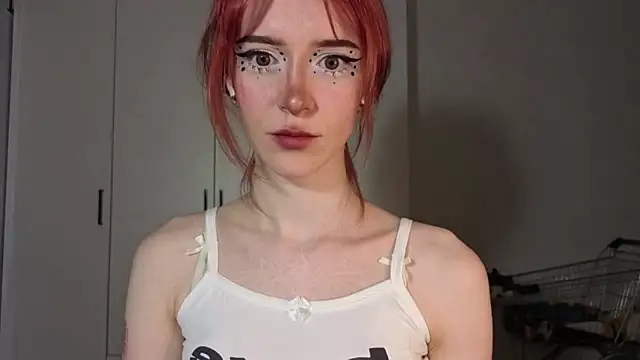 Snapshot of KayleneWesterberg chatting on July 28, 3:21 pm KayleneWesterberg online show from July 28, 3:21 pm