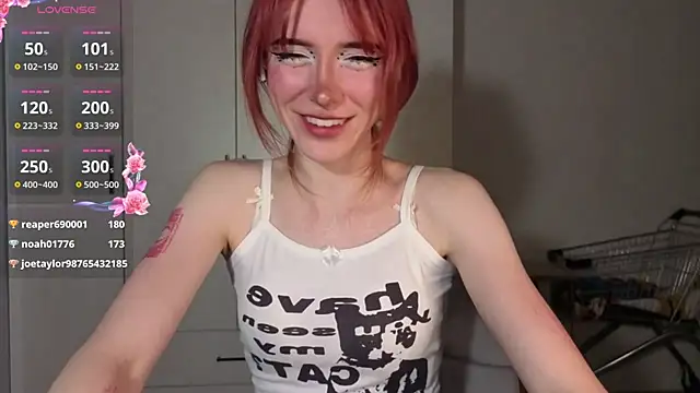 Snapshot of KayleneWesterberg chatting on July 28, 4:39 pm KayleneWesterberg online show from July 28, 4:39 pm