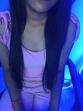 Snapshot of Swati_00 chatting on June 13, 10:02 am Swati 00 online show from June 13, 10:02 am