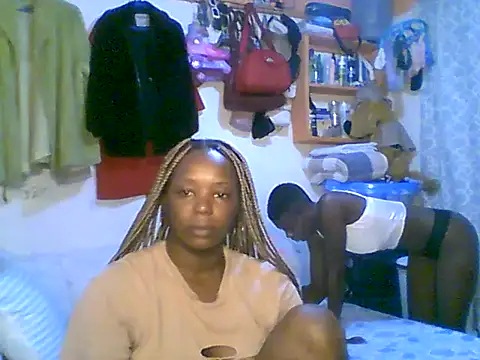 Snapshot of Ladysweetness23 chatting on June 27, 4:28 am Ladysweetness23 online show from June 27, 4:28 am
