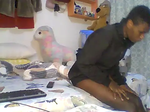 Snapshot of Ladysweetness23 chatting on July 20, 3:54 am Ladysweetness23 online show from July 20, 3:54 am