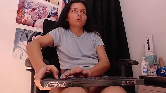 Snapshot of StefanyLoversXXX chatting on July 16, 11:05 am StefanyLoversXXX online show from July 16, 11:05 am