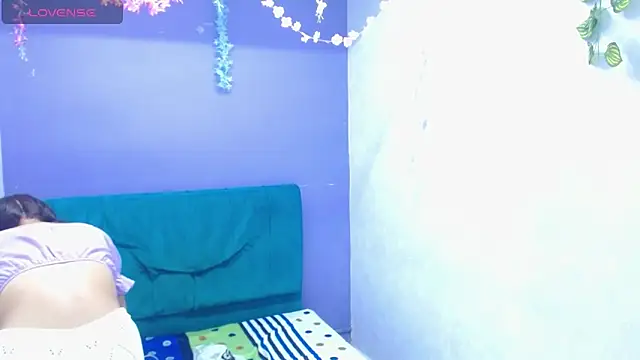 Snapshot of alyssamielmar chatting on June 17, 2:07 pm alyssamielmar online show from June 17, 2:07 pm