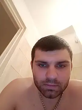 Snapshot of VolodimirKovalchukk chatting on July 29, 9:57 pm VolodimirKovalchukk online show from July 29, 9:57 pm