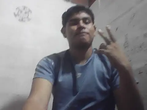 Snapshot of mr-papu69 chatting on June 19, 4:39 am mr-papu69 online show from June 19, 4:39 am