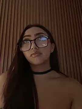 Snapshot of Cattleya_Love chatting on July 3, 9:21 pm Cattleya Love online show from July 3, 9:21 pm