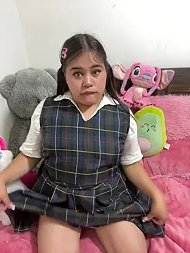 Snapshot of Sophia_Rose_ chatting on August 4, 11:18 pm Sophia Rose online show from August 4, 11:18 pm