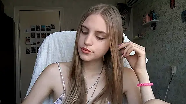 Snapshot of StacyPinky chatting on July 2, 7:03 am StacyPinky online show from July 2, 7:03 am