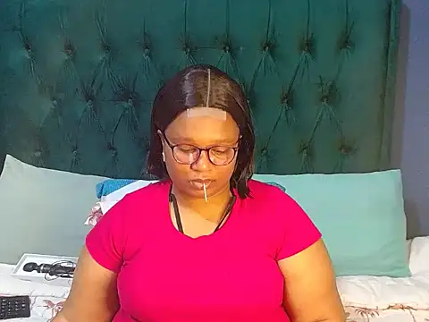 Snapshot of MISS_BLACKBERY chatting on June 22, 10:18 pm MISS BLACKBERY online show from June 22, 10:18 pm