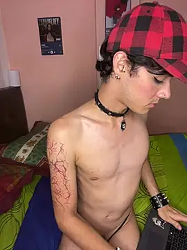 Snapshot of Eros_Blue chatting on June 16, 1:52 am Eros Blue online show from June 16, 1:52 am