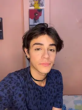 Snapshot of Eros_Blue chatting on June 23, 3:37 am Eros Blue online show from June 23, 3:37 am