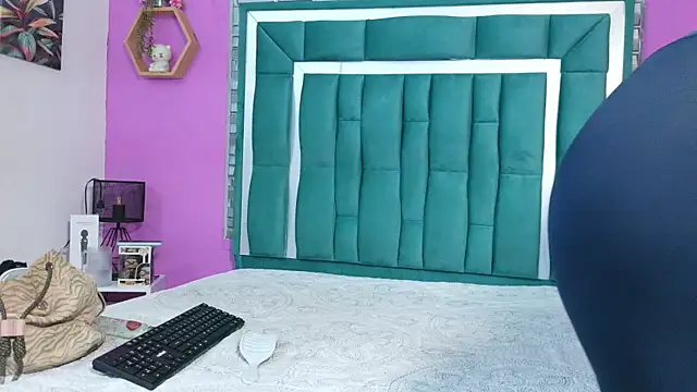 Snapshot of VALERY_SCOTT_ chatting on July 9, 8:46 pm VALERY SCOTT online show from July 9, 8:46 pm