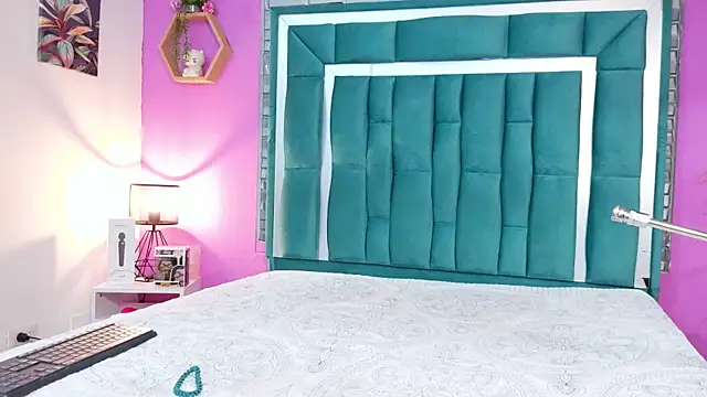 Snapshot of VALERY_SCOTT_ chatting on July 16, 8:04 pm VALERY SCOTT online show from July 16, 8:04 pm