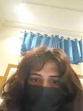 Snapshot of sassypoonam14 chatting on July 5, 1:07 pm sassypoonam14 online show from July 5, 1:07 pm
