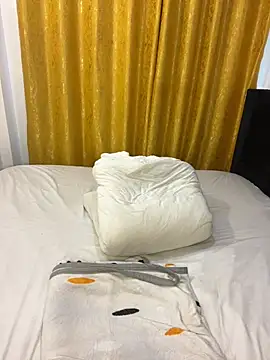 Honeylust26 online show from July 7, 6:58 am
