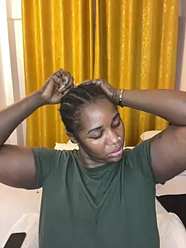 Honeylust26 online show from July 28, 3:57 am